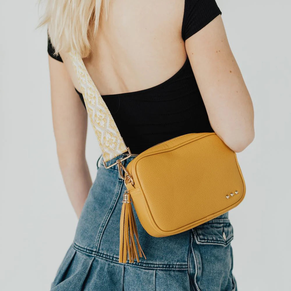 Willow Camera Crossbody