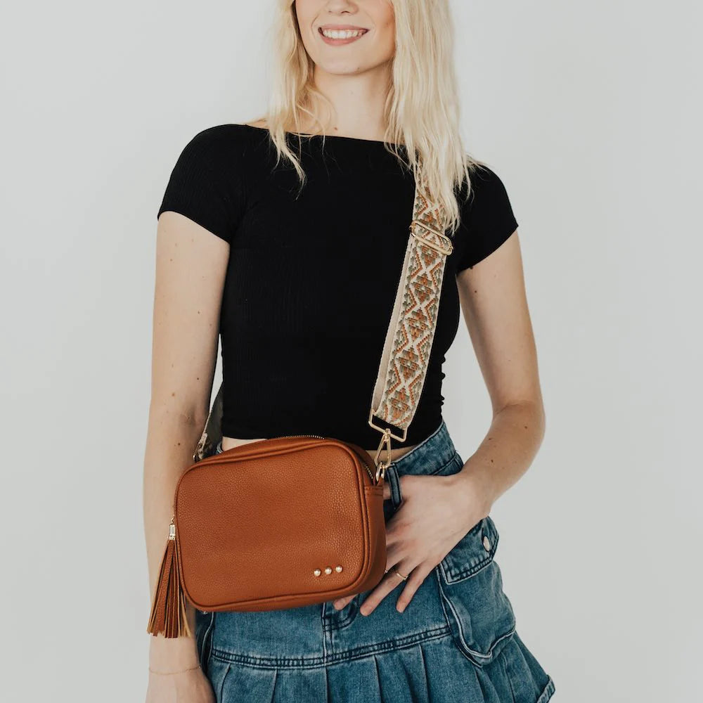 Willow Camera Crossbody